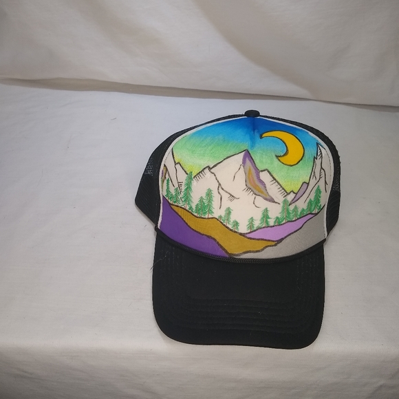 Custom painted hat - Picture 3 of 7